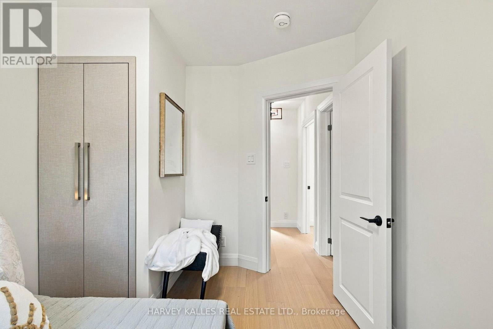 547 Melrose Avenue, Toronto, Ontario M5M 2A4 - Photo 19 - C13793344