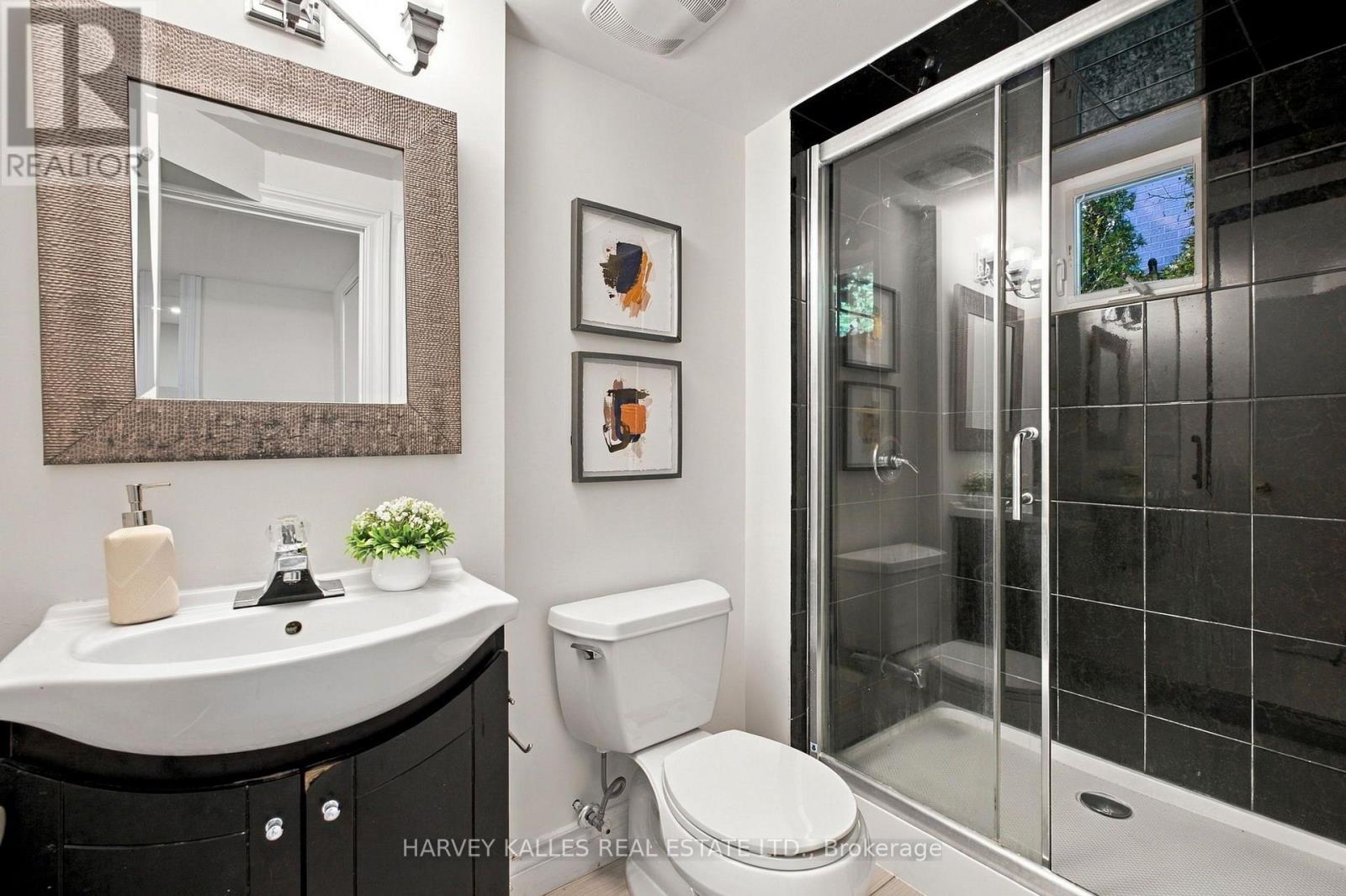 547 Melrose Avenue, Toronto, Ontario M5M 2A4 - Photo 33 - C13793344