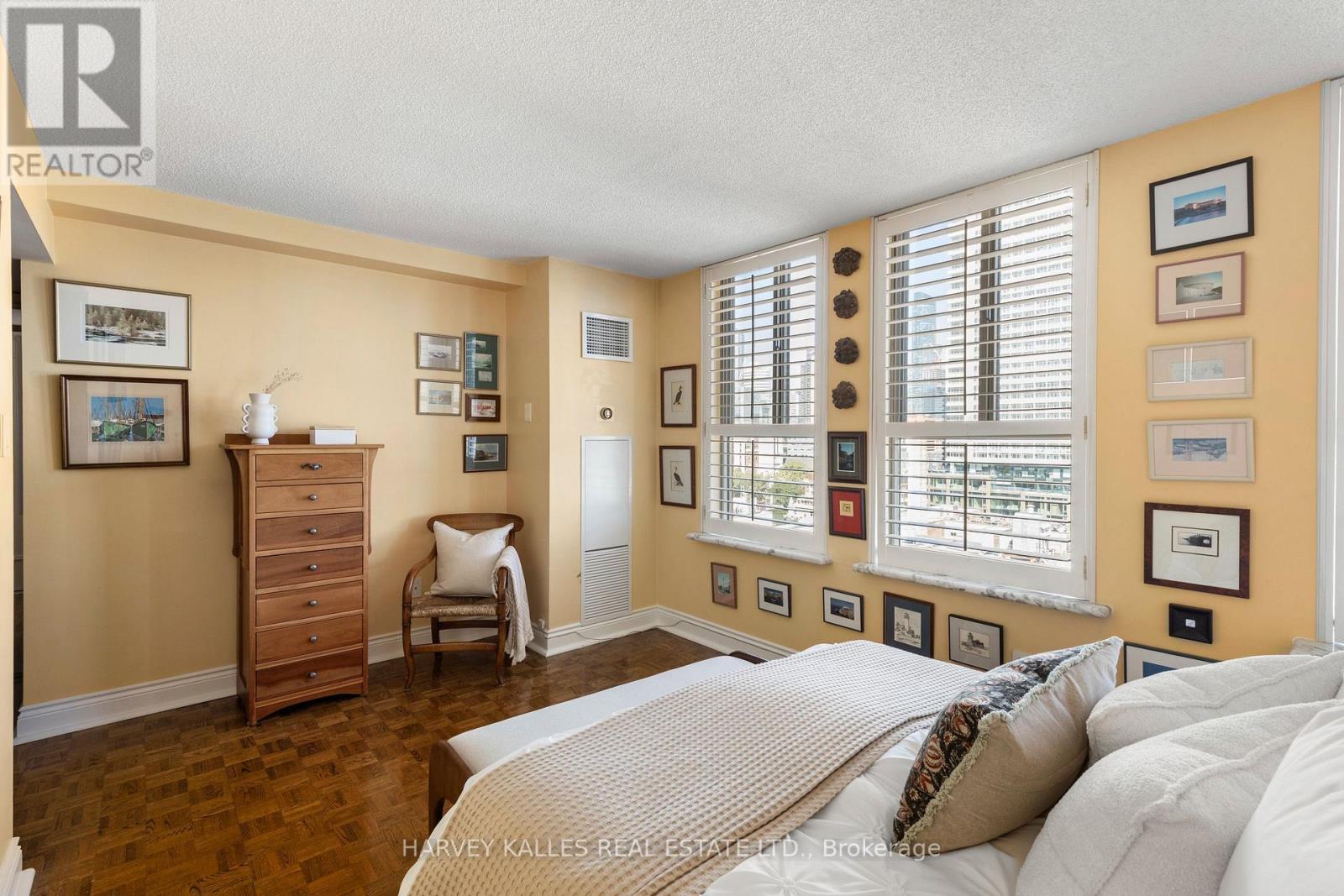 1405 - 95 Lombard Street, Toronto, Ontario M5C 2V3 - Photo 32 - C13793980