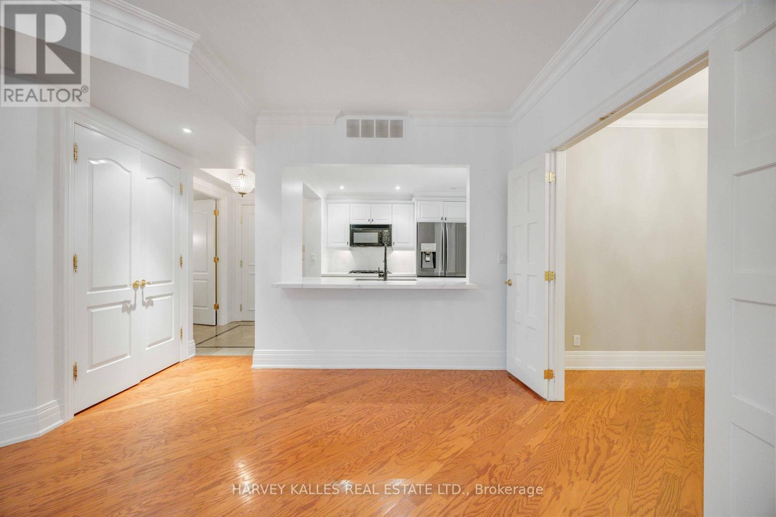 201 - 33 Delisle Avenue, Toronto, Ontario  M4V 3C7 - Photo 13 - C13796002