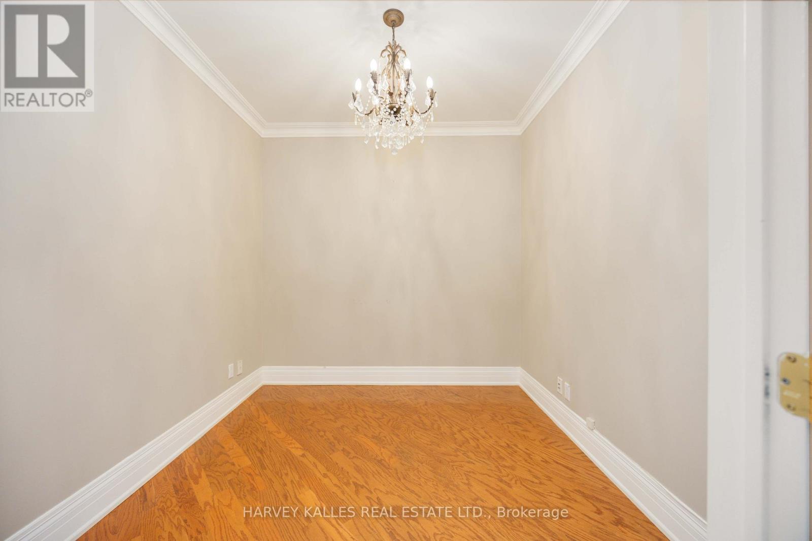 201 - 33 Delisle Avenue, Toronto, Ontario  M4V 3C7 - Photo 17 - C13796002