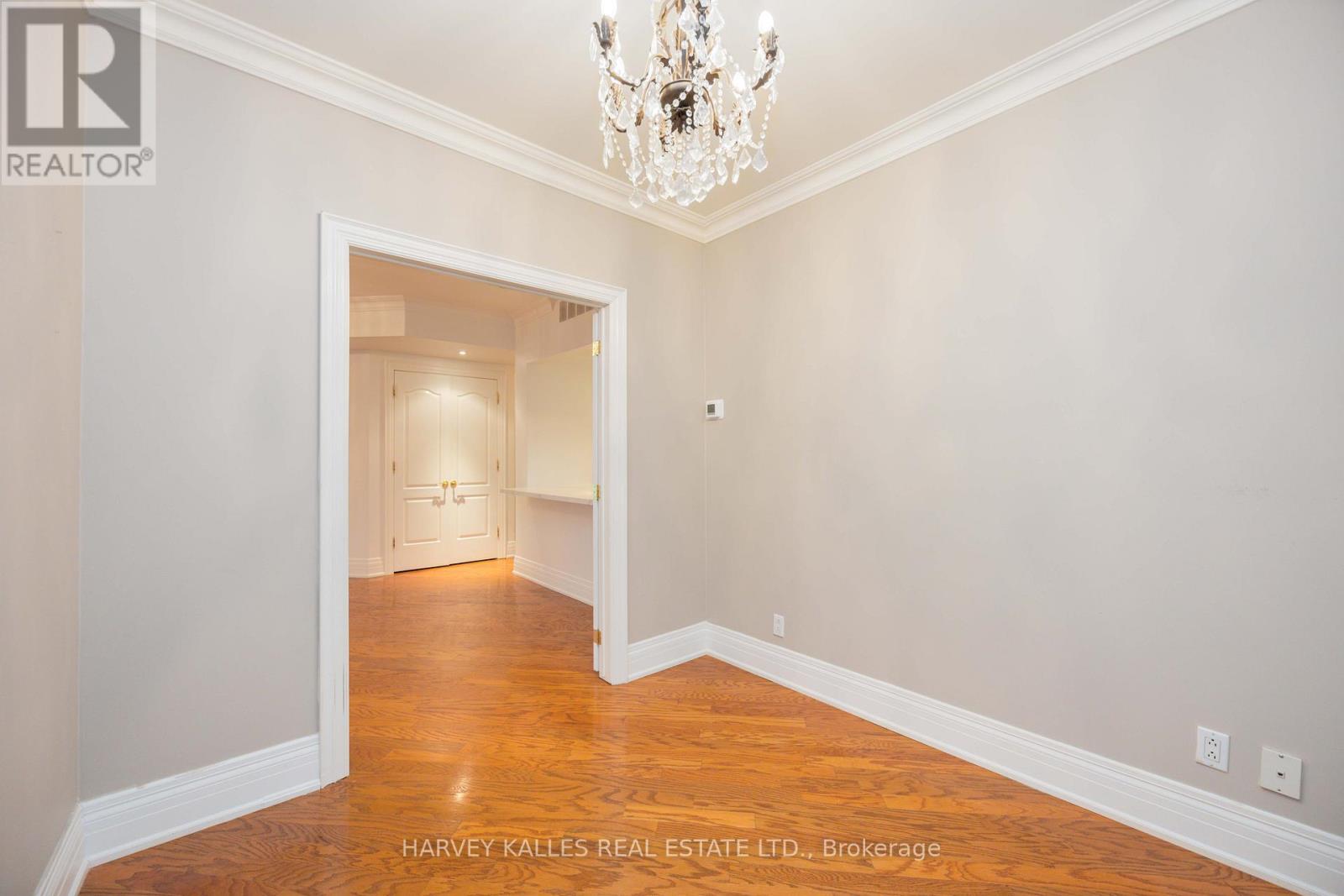 201 - 33 Delisle Avenue, Toronto, Ontario  M4V 3C7 - Photo 19 - C13796002