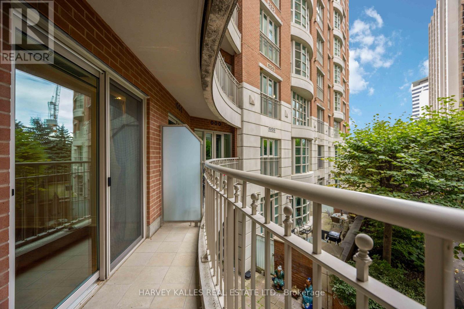 201 - 33 Delisle Avenue, Toronto, Ontario  M4V 3C7 - Photo 38 - C13796002