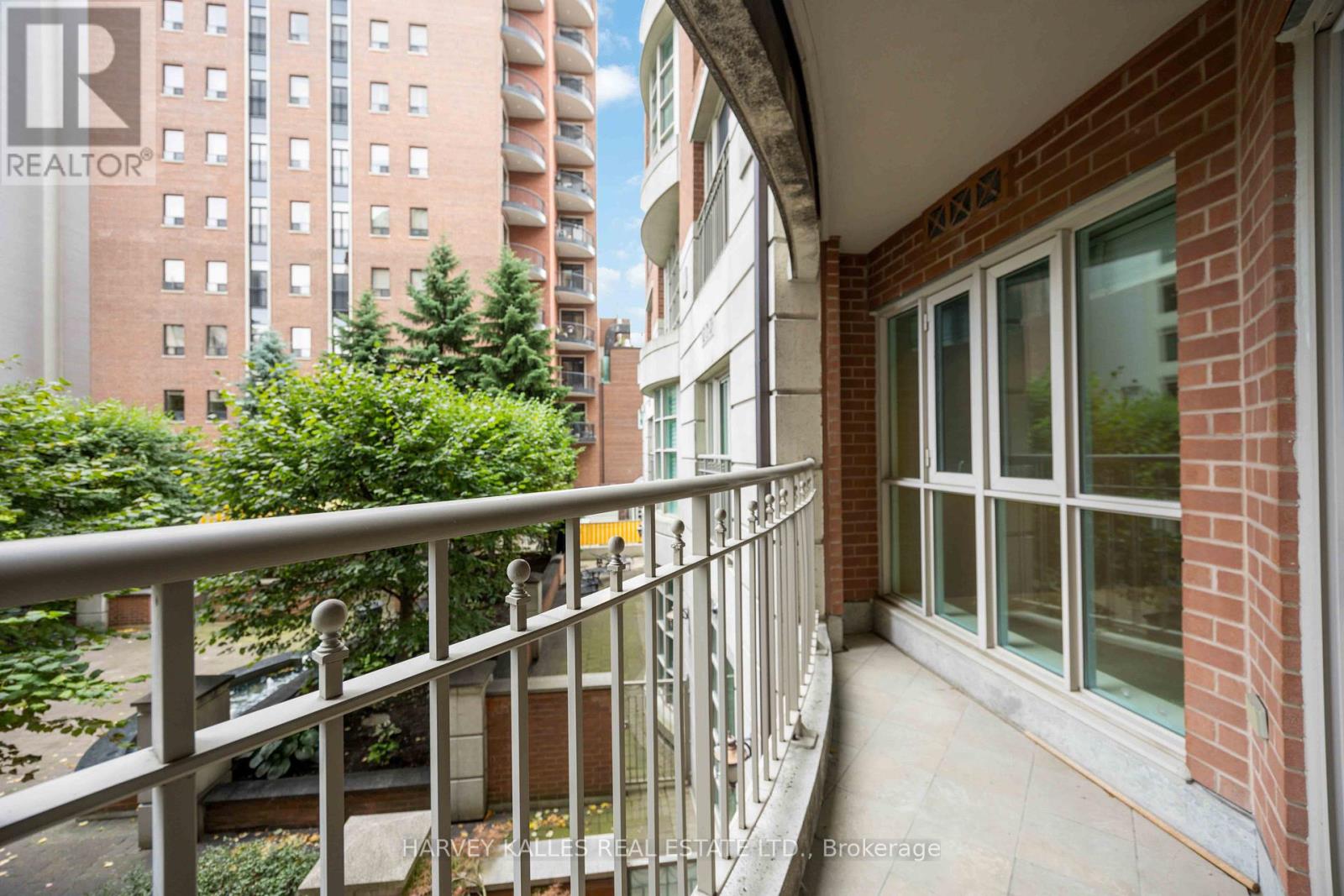 201 - 33 Delisle Avenue, Toronto, Ontario  M4V 3C7 - Photo 40 - C13796002
