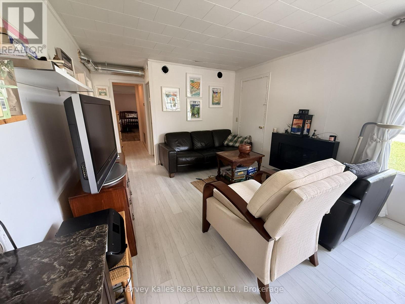 90 Main Street, Prince Edward County, Ontario K0K 3L0 - Photo 7 - X13796730