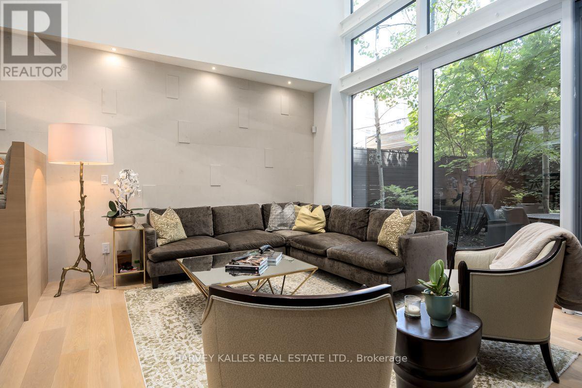 5 Relmar Road, Toronto, Ontario M5P 2Y4 - Photo 10 - C13797024