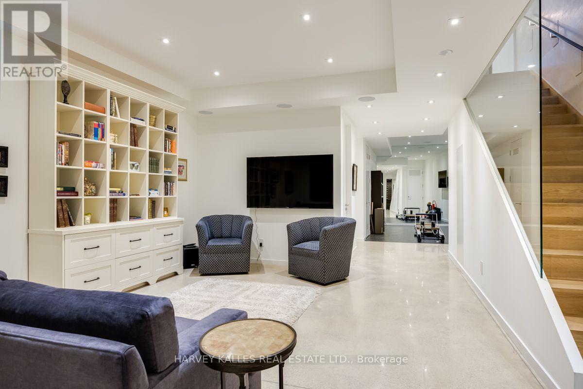 5 Relmar Road, Toronto, Ontario M5P 2Y4 - Photo 34 - C13797024