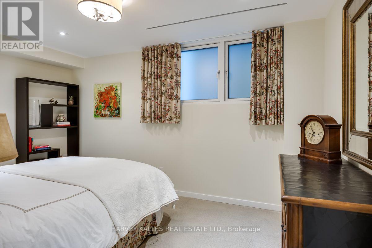 5 Relmar Road, Toronto, Ontario M5P 2Y4 - Photo 39 - C13797024