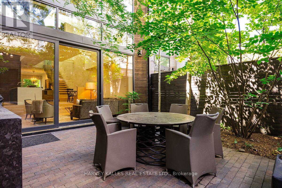 5 Relmar Road, Toronto, Ontario M5P 2Y4 - Photo 43 - C13797024
