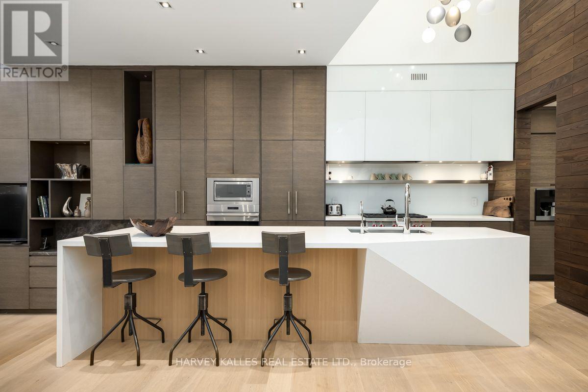 5 Relmar Road, Toronto, Ontario M5P 2Y4 - Photo 7 - C13797024