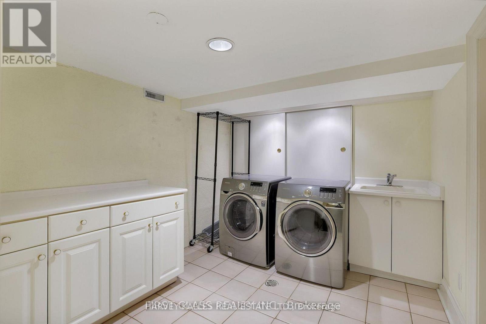 80 Douglas Drive, Toronto, Ontario  M4W 2B4 - Photo 45 - C13800120