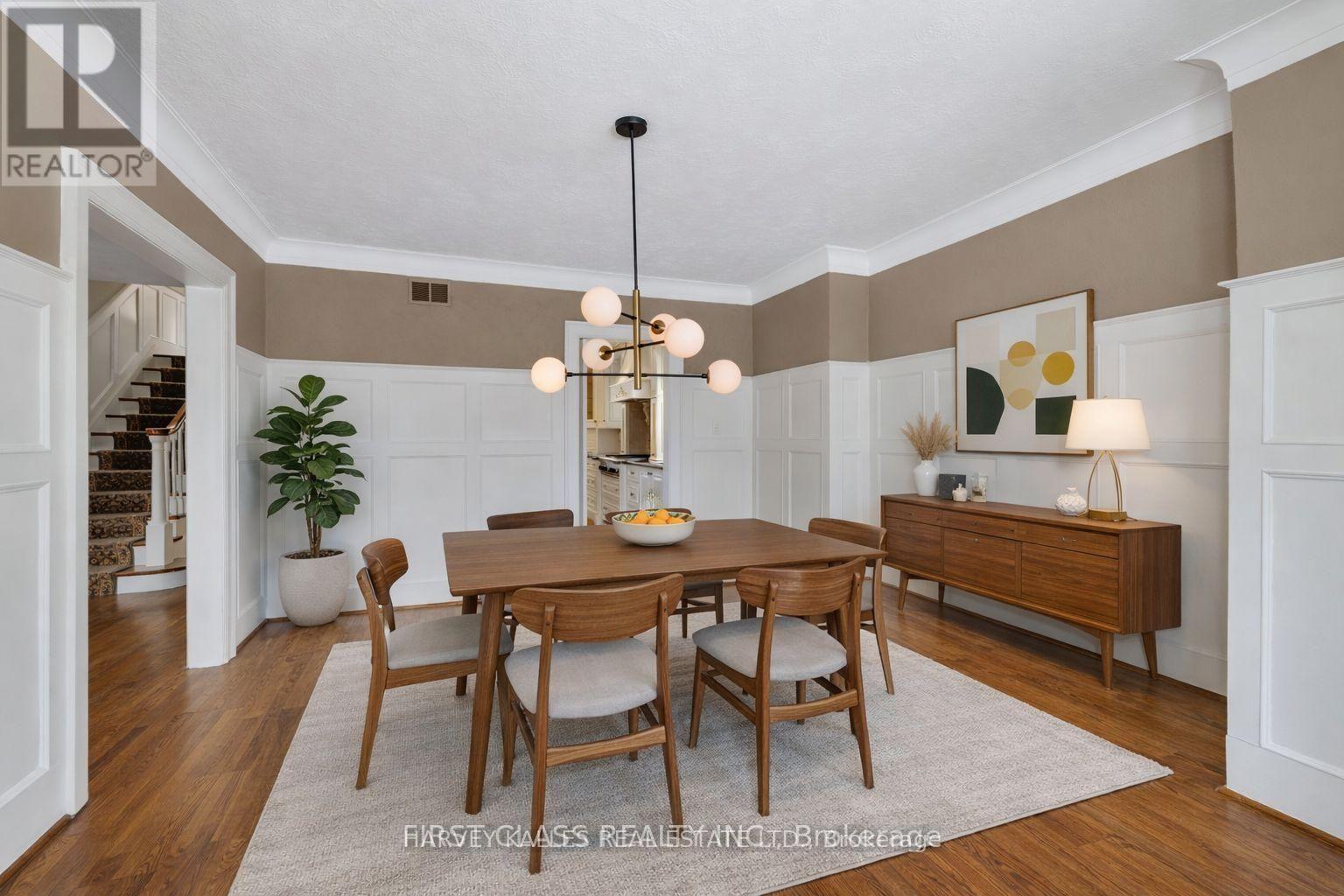 80 Douglas Drive, Toronto, Ontario  M4W 2B4 - Photo 8 - C13800120