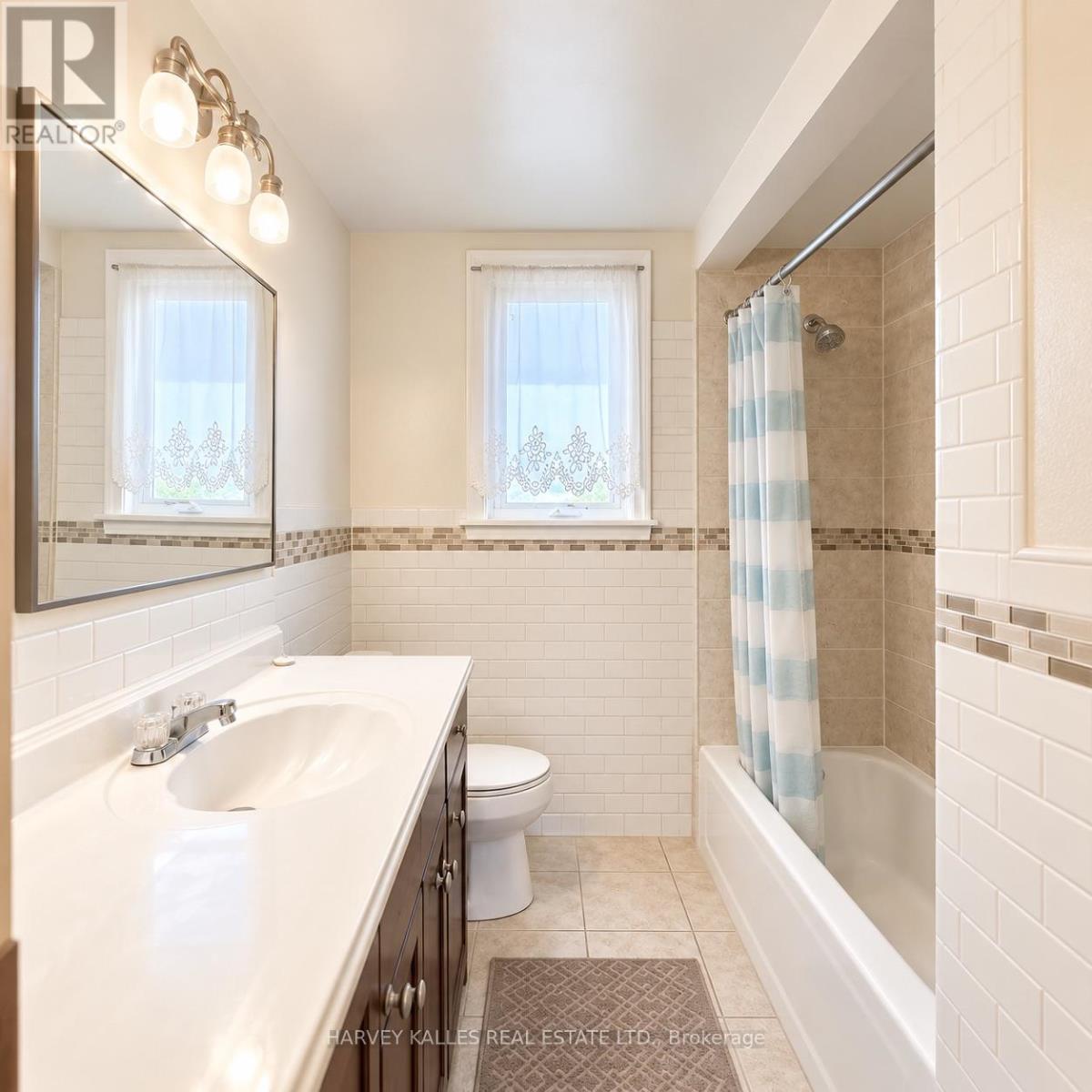 Room # 4 - 8 Medford Avenue, Toronto, Ontario M1L 4G2 - Photo 8 - E13801534