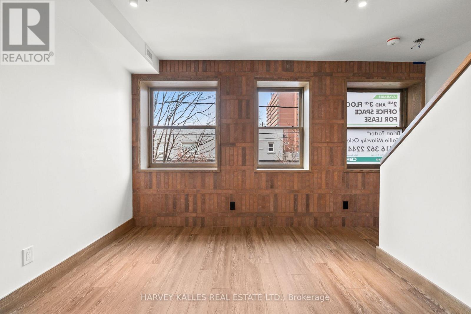 One - 663 Greenwood Avenue, Toronto, Ontario M4J 4B3 - Photo 10 - E13803548
