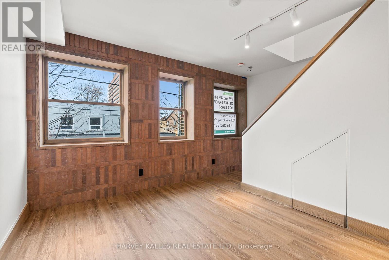 One - 663 Greenwood Avenue, Toronto, Ontario M4J 4B3 - Photo 11 - E13803548