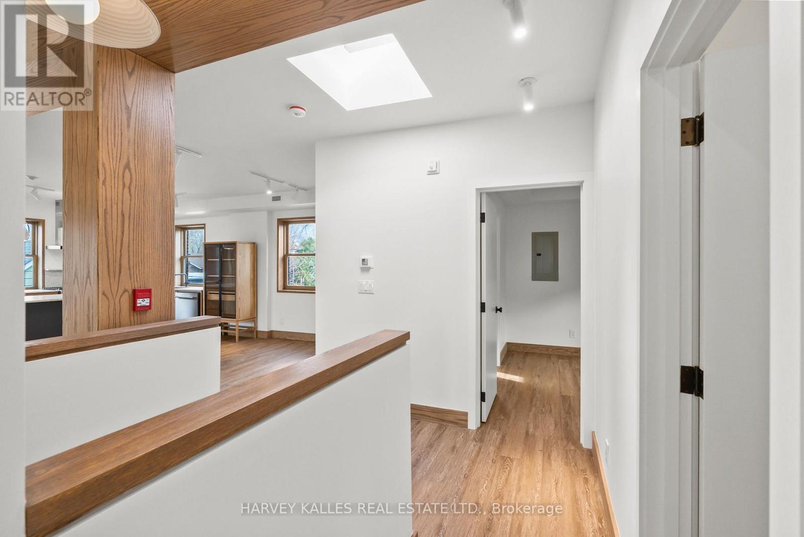 One - 663 Greenwood Avenue, Toronto, Ontario M4J 4B3 - Photo 15 - E13803548