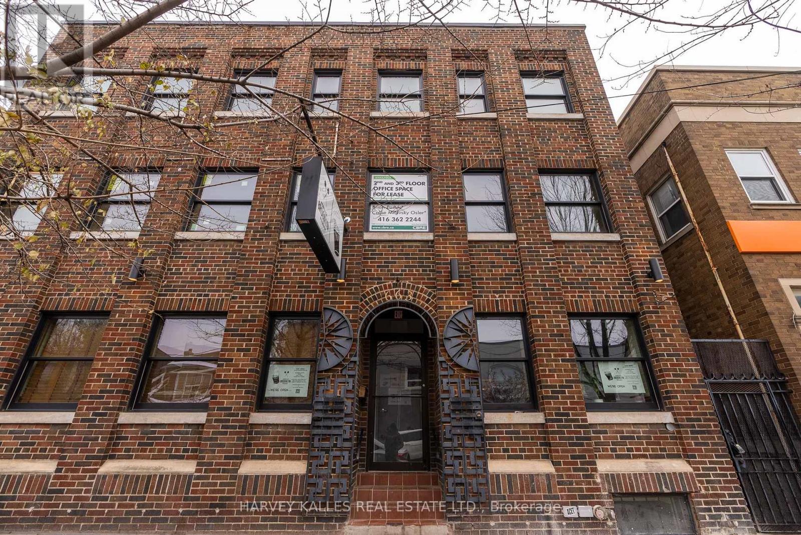 One - 663 Greenwood Avenue, Toronto, Ontario M4J 4B3 - Photo 2 - E13803548