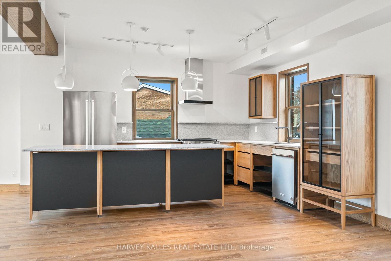 One - 663 Greenwood Avenue, Toronto, Ontario M4J 4B3 - Photo 25 - E13803548