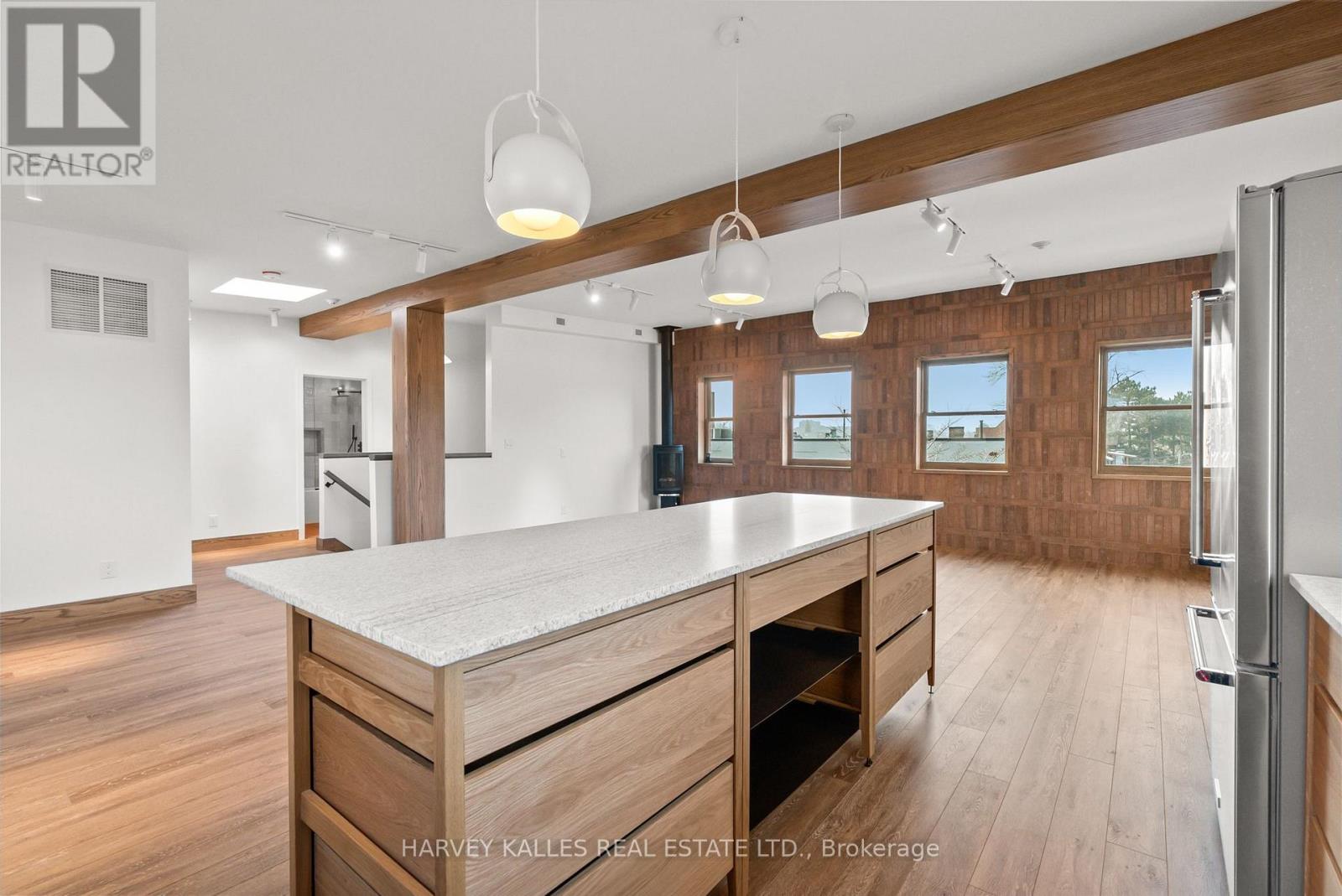 One - 663 Greenwood Avenue, Toronto, Ontario M4J 4B3 - Photo 27 - E13803548