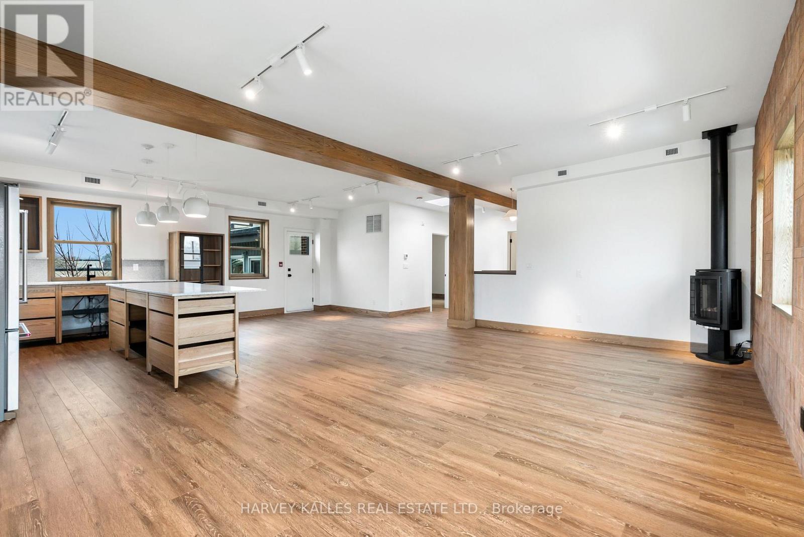 One - 663 Greenwood Avenue, Toronto, Ontario M4J 4B3 - Photo 35 - E13803548