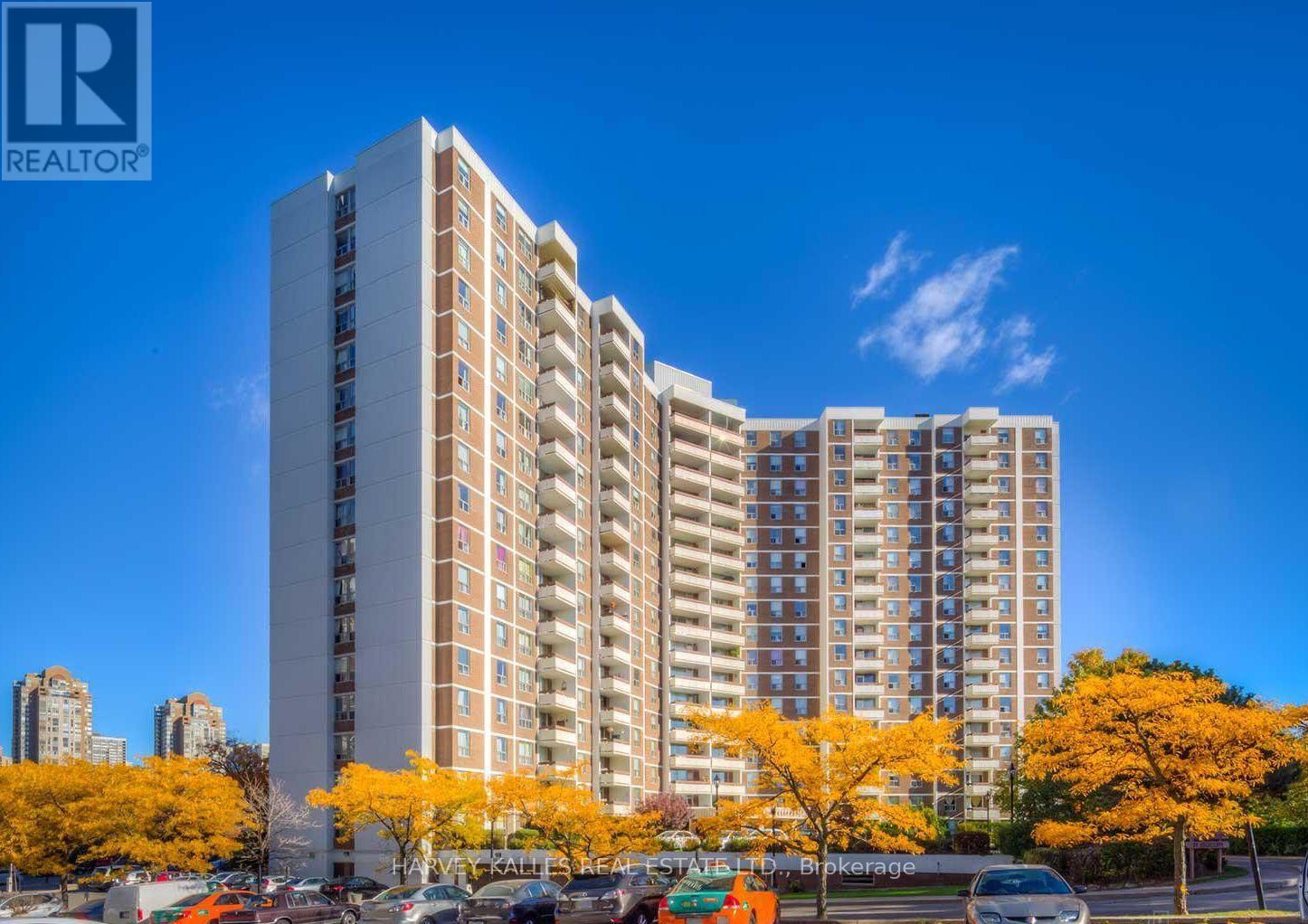 802 - 20 EDGECLIFF GOLFWAY, Toronto, Ontario