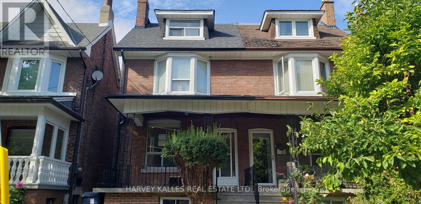 UPPER - 226 ASHWORTH AVENUE, Toronto, Ontario