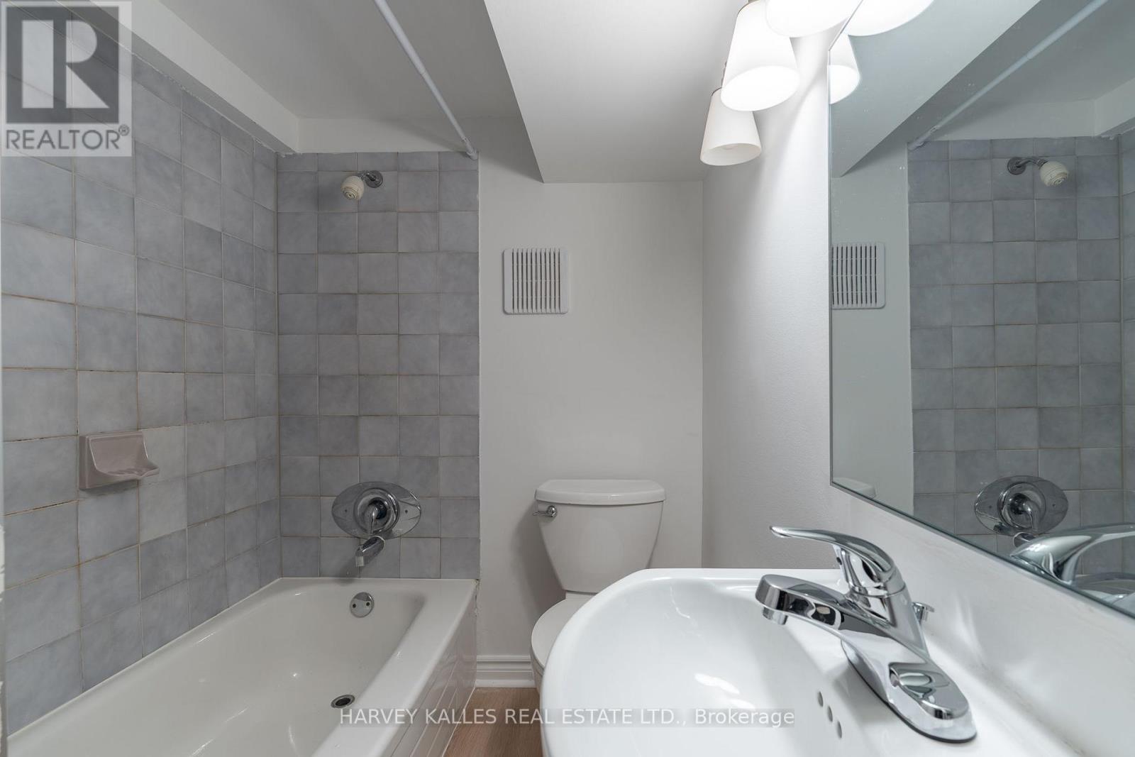2258 Brookhurst Road, Mississauga, Ontario L5J 1P9 - Photo 33 - W13807372