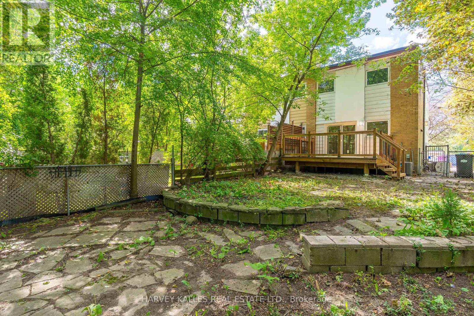 2258 Brookhurst Road, Mississauga, Ontario L5J 1P9 - Photo 8 - W13807372