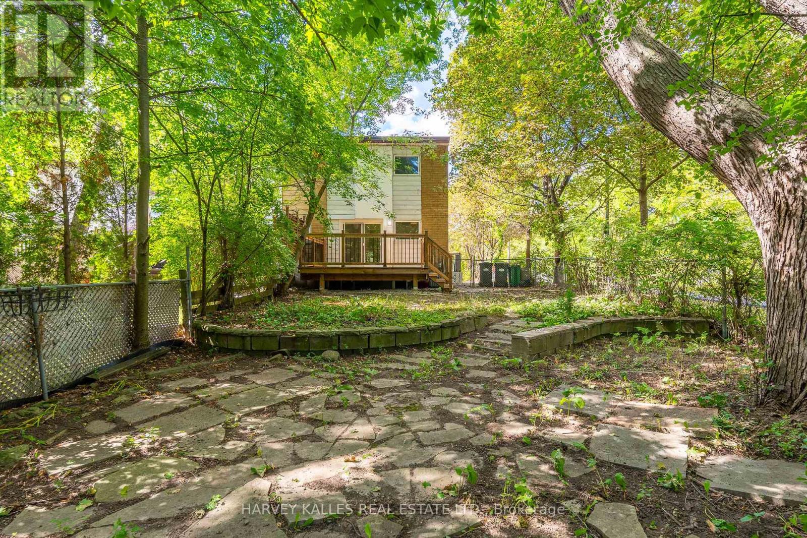 2258 Brookhurst Road, Mississauga, Ontario L5J 1P9 - Photo 9 - W13807372