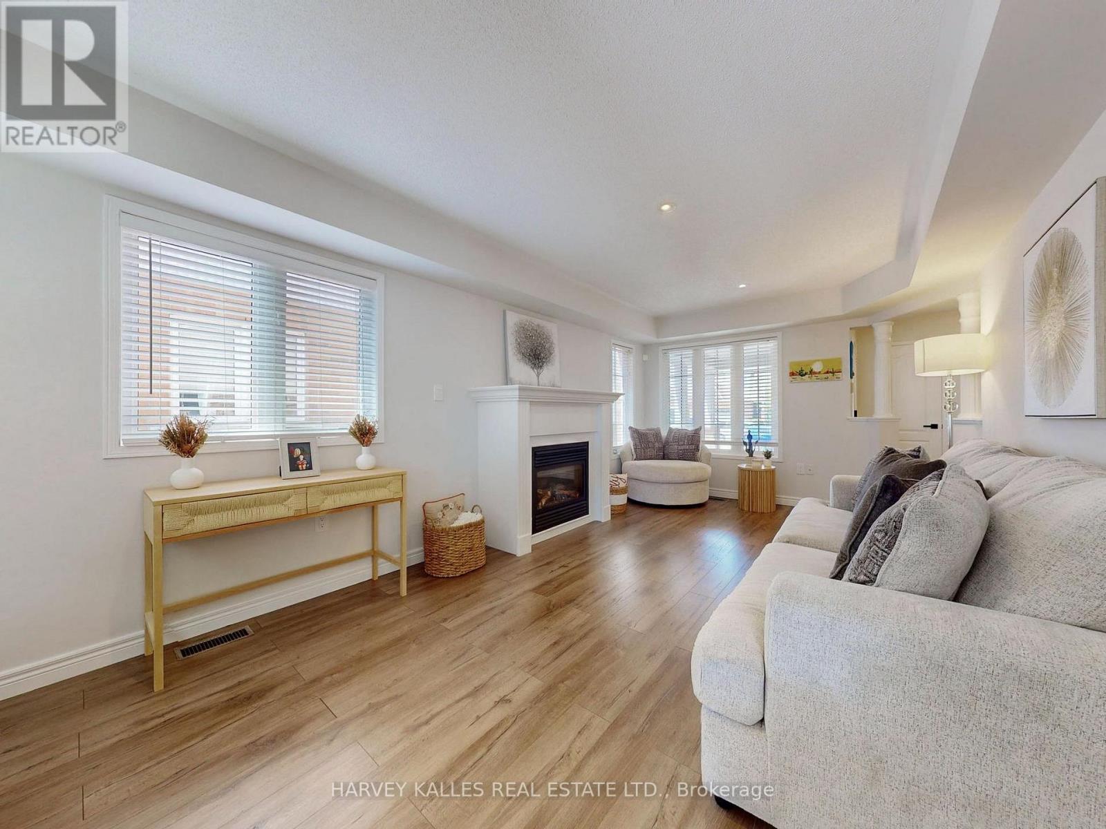 1159 Kell Street, Innisfil, Ontario L9S 4W3 - Photo 3 - N13807448