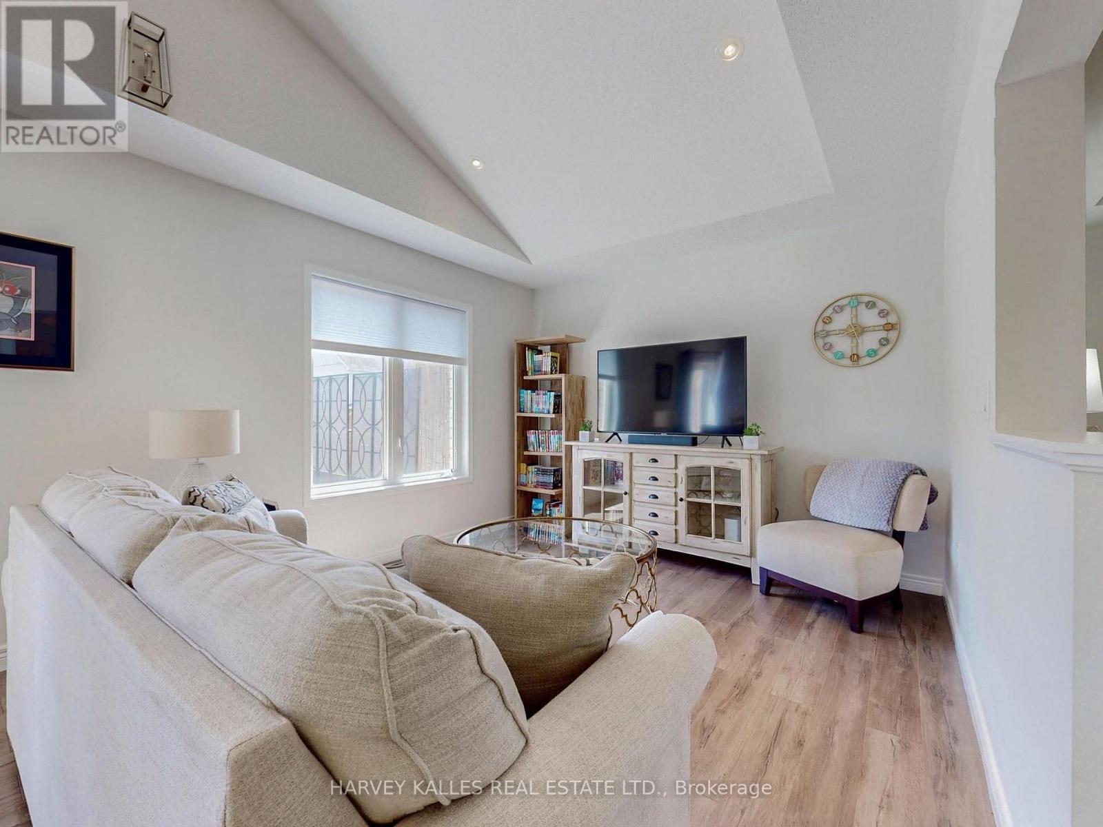 1159 Kell Street, Innisfil, Ontario L9S 4W3 - Photo 8 - N13807448