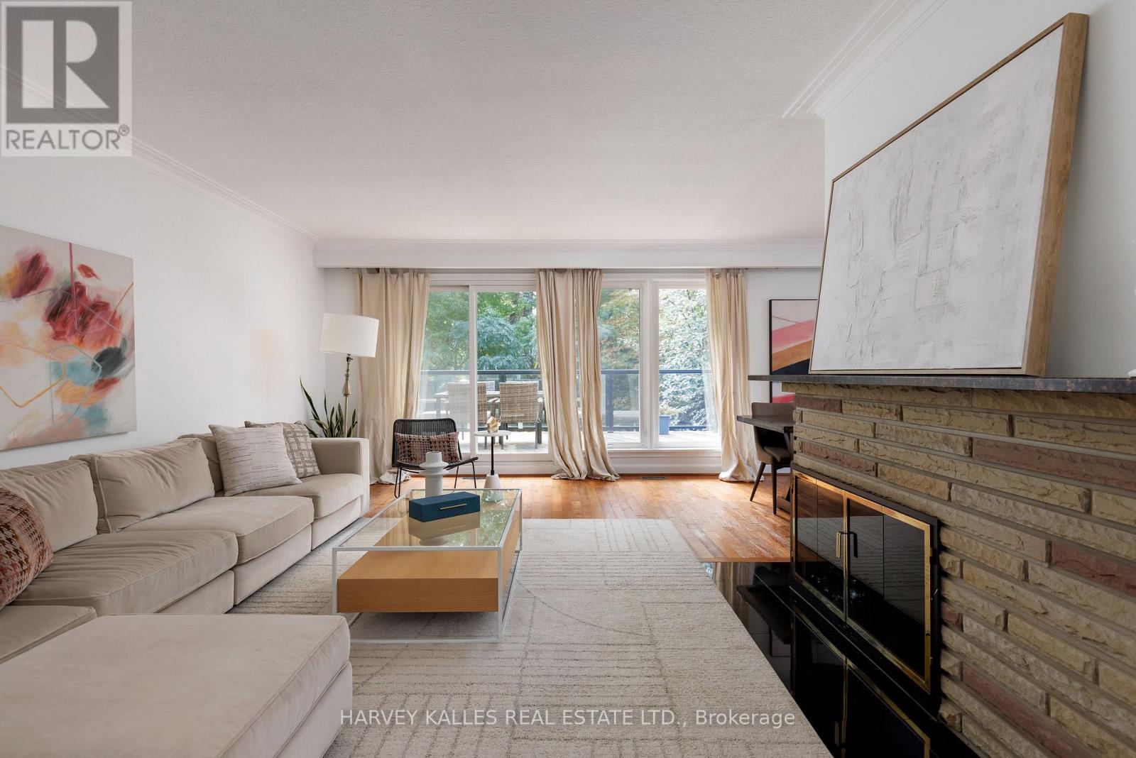 63 Twyford Road, Toronto, Ontario M9A 1W5 - Photo 4 - W13808262