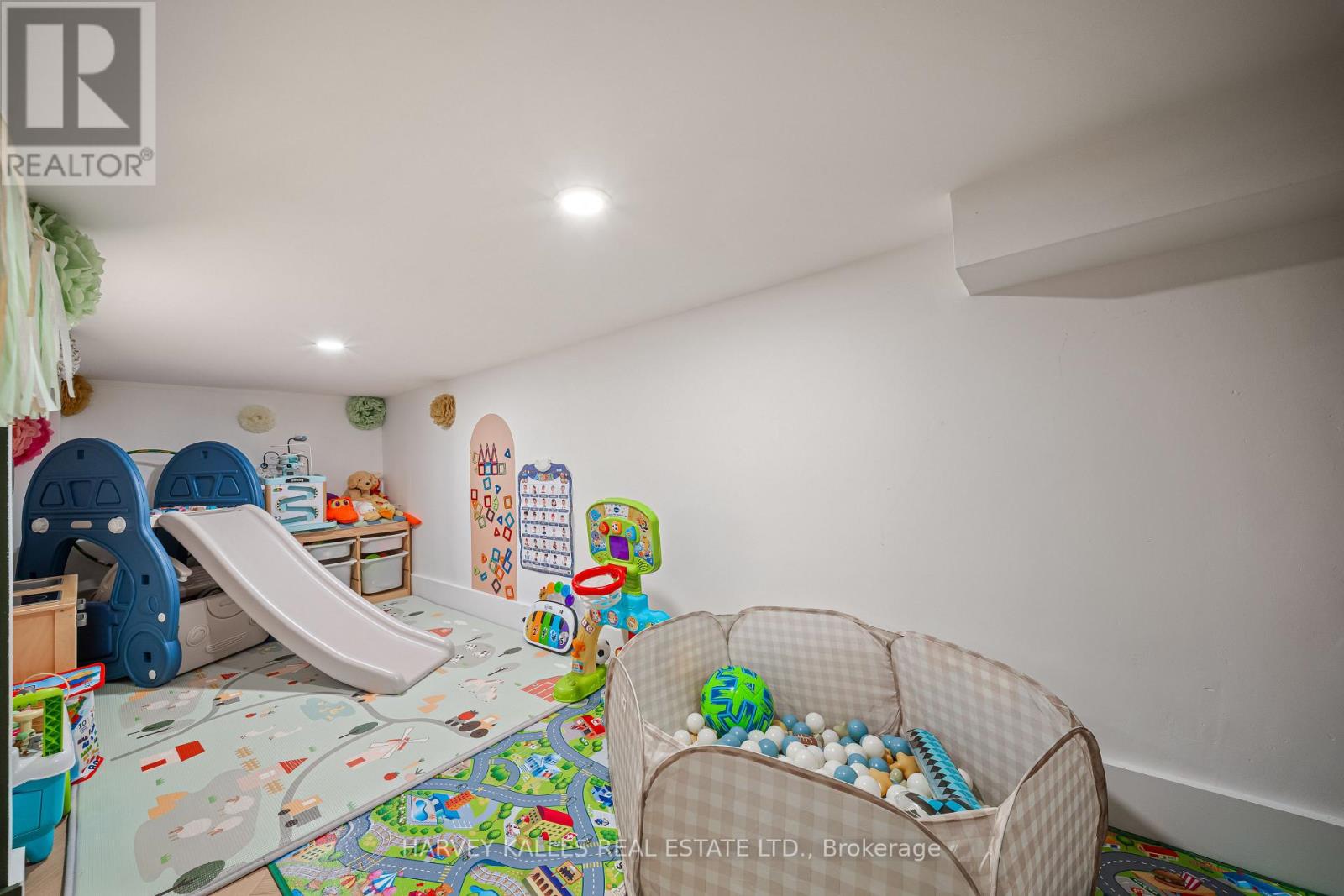 213 Simonston Boulevard, Markham, Ontario L3T 4M3 - Photo 32 - N13810048