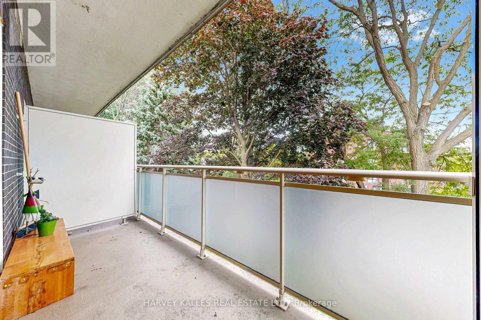 315 - 123 Woodbine Avenue, Toronto, Ontario M4L 3V8 - Photo 12 - E13810186