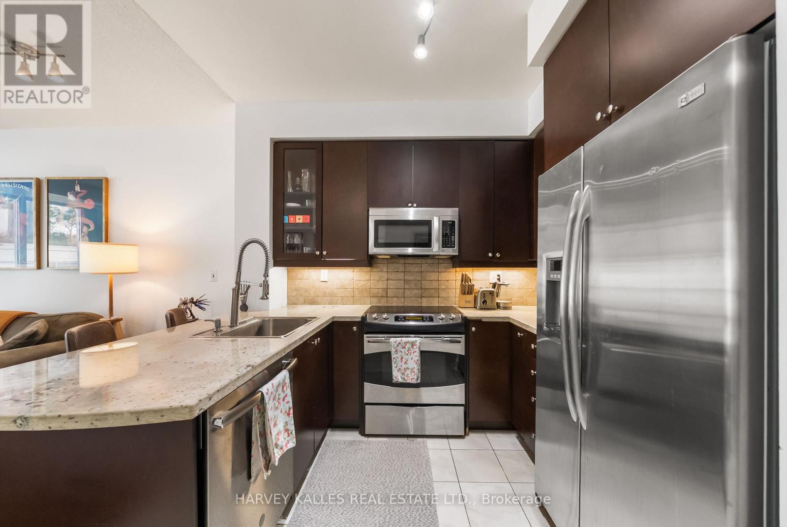 602 - 1910 Lake Shore Boulevard W, Toronto, Ontario M6S 1A2 - Photo 10 - W13810402