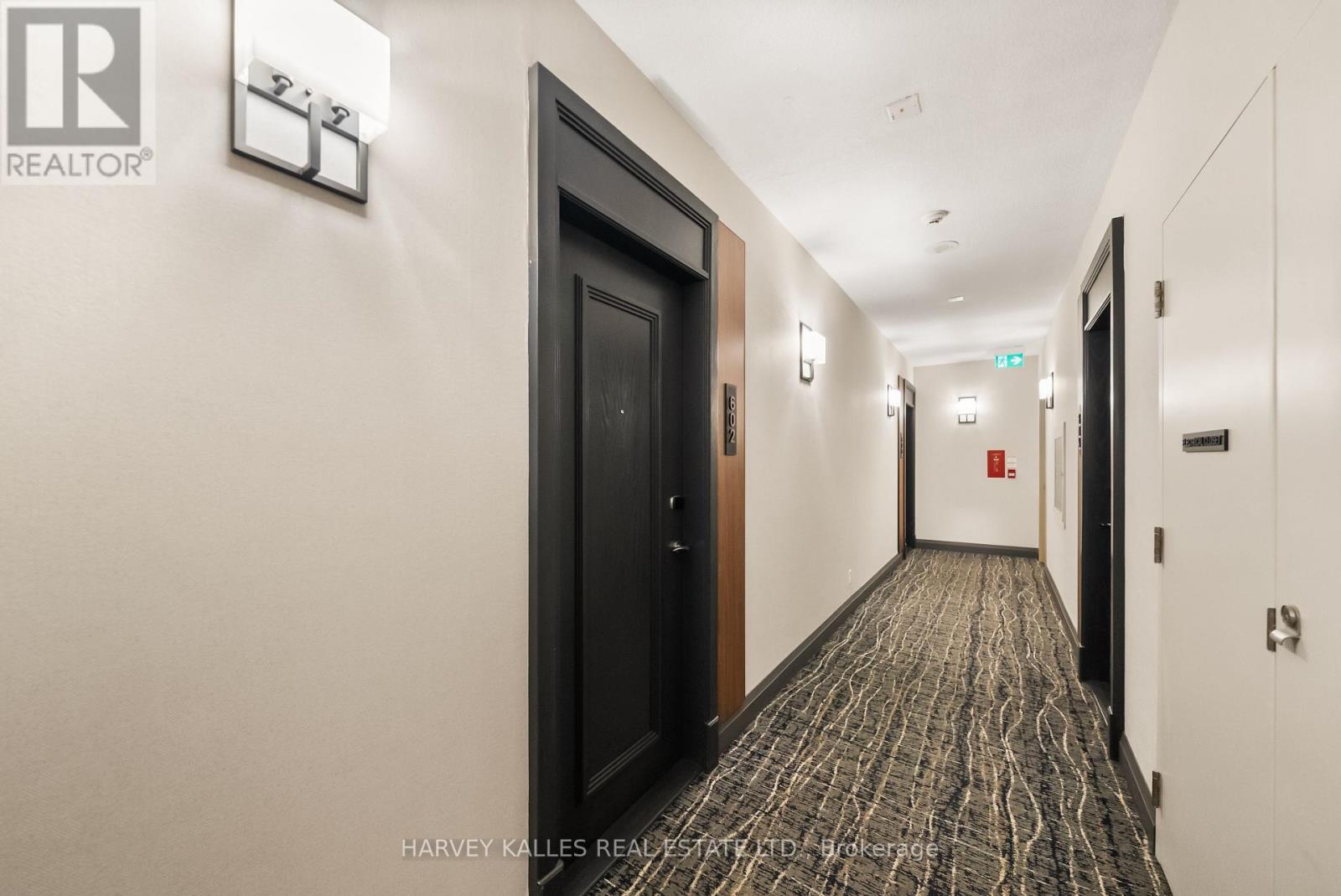 602 - 1910 Lake Shore Boulevard W, Toronto, Ontario M6S 1A2 - Photo 18 - W13810402