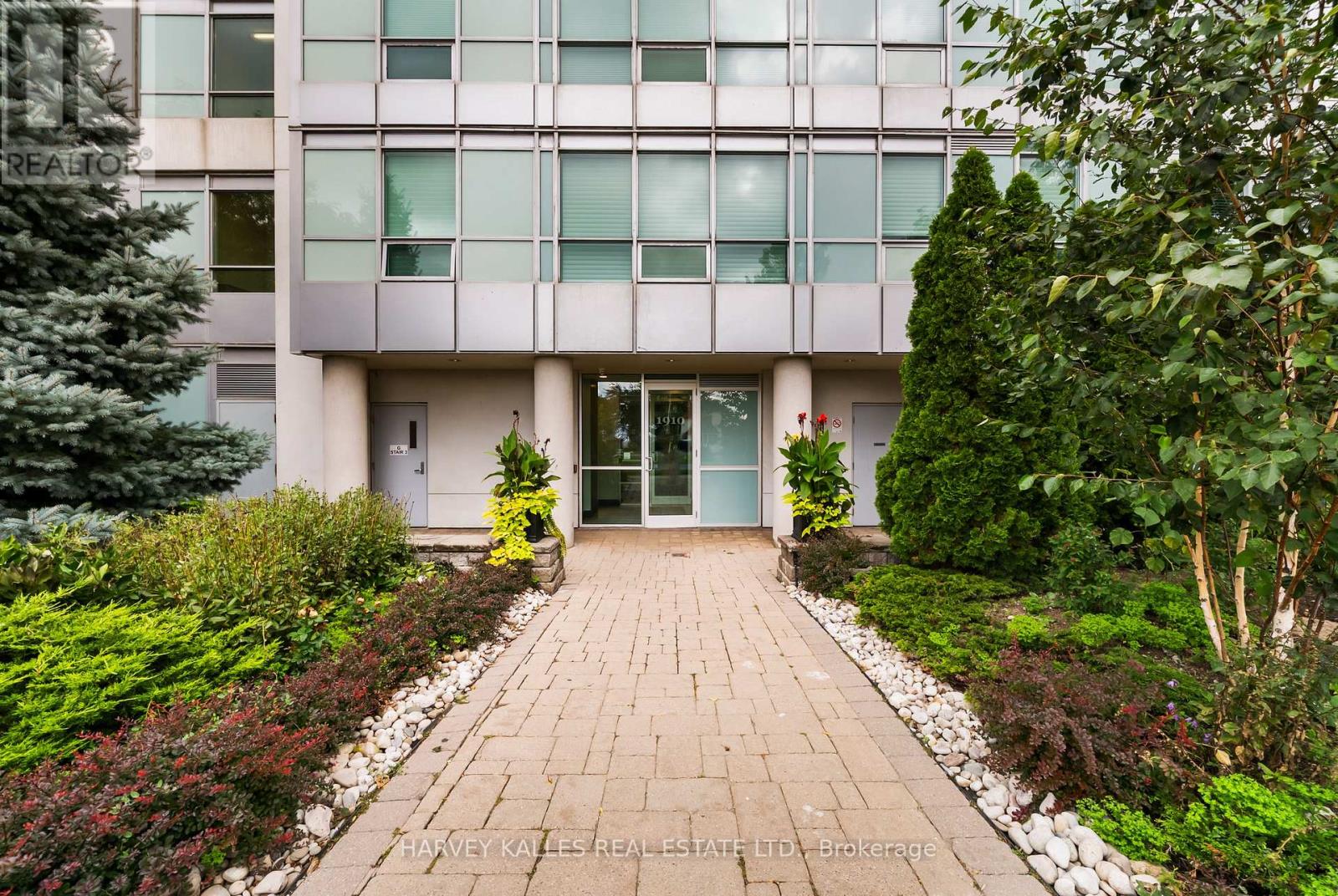 602 - 1910 Lake Shore Boulevard W, Toronto, Ontario M6S 1A2 - Photo 22 - W13810402