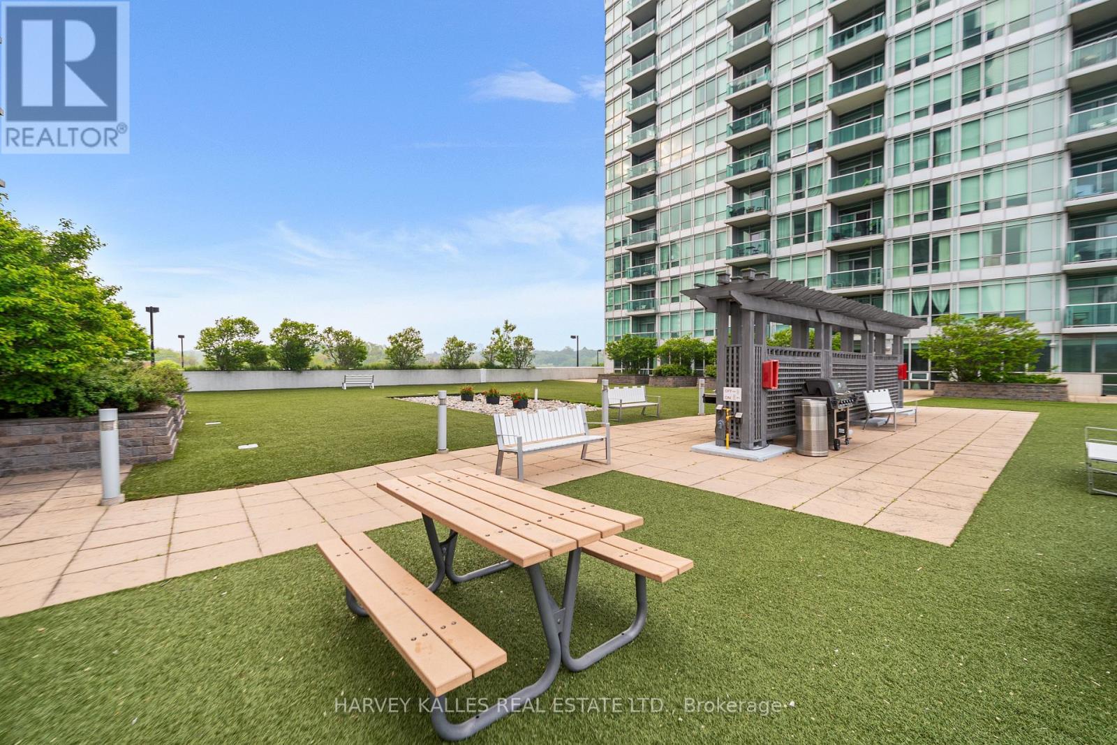 602 - 1910 Lake Shore Boulevard W, Toronto, Ontario M6S 1A2 - Photo 29 - W13810402