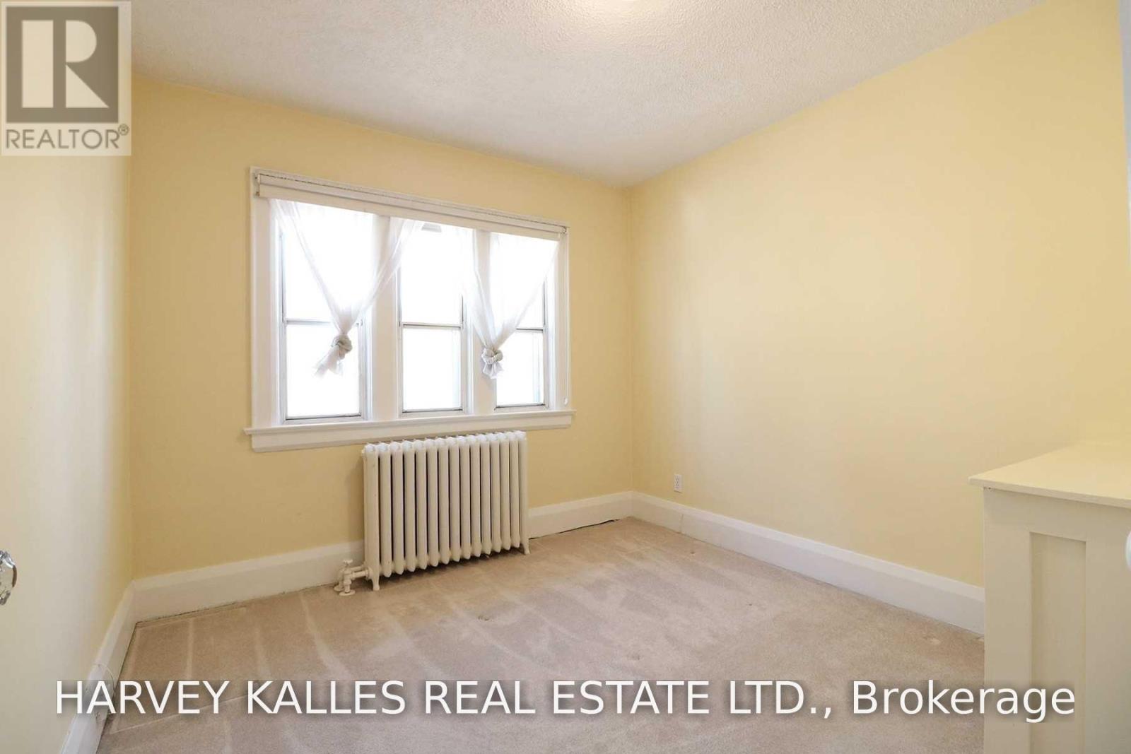 184 Duplex Avenue, Toronto, Ontario  M5P 2A9 - Photo 12 - C13811150