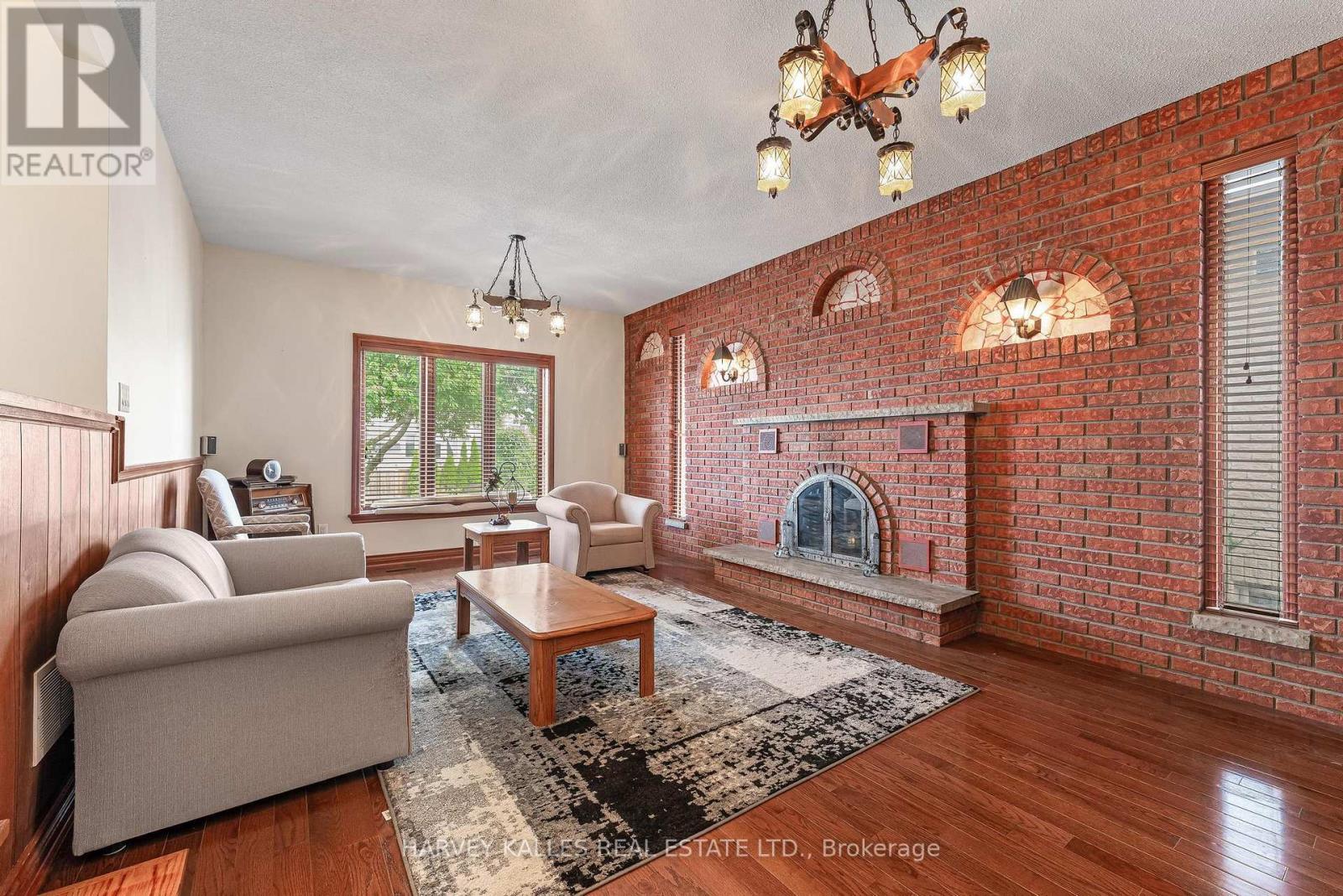 113 Bond Crescent, Richmond Hill, Ontario L4E 3K9 - Photo 11 - N13811340