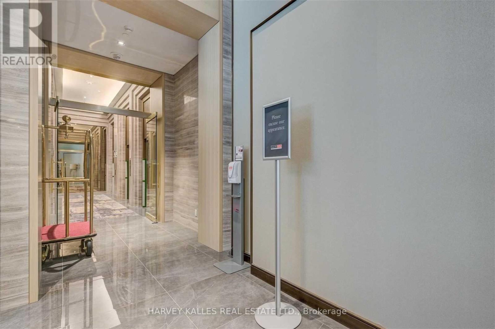 1002 - 88 Cumberland Street, Toronto, Ontario M5R 1A3 - Photo 4 - C13811898