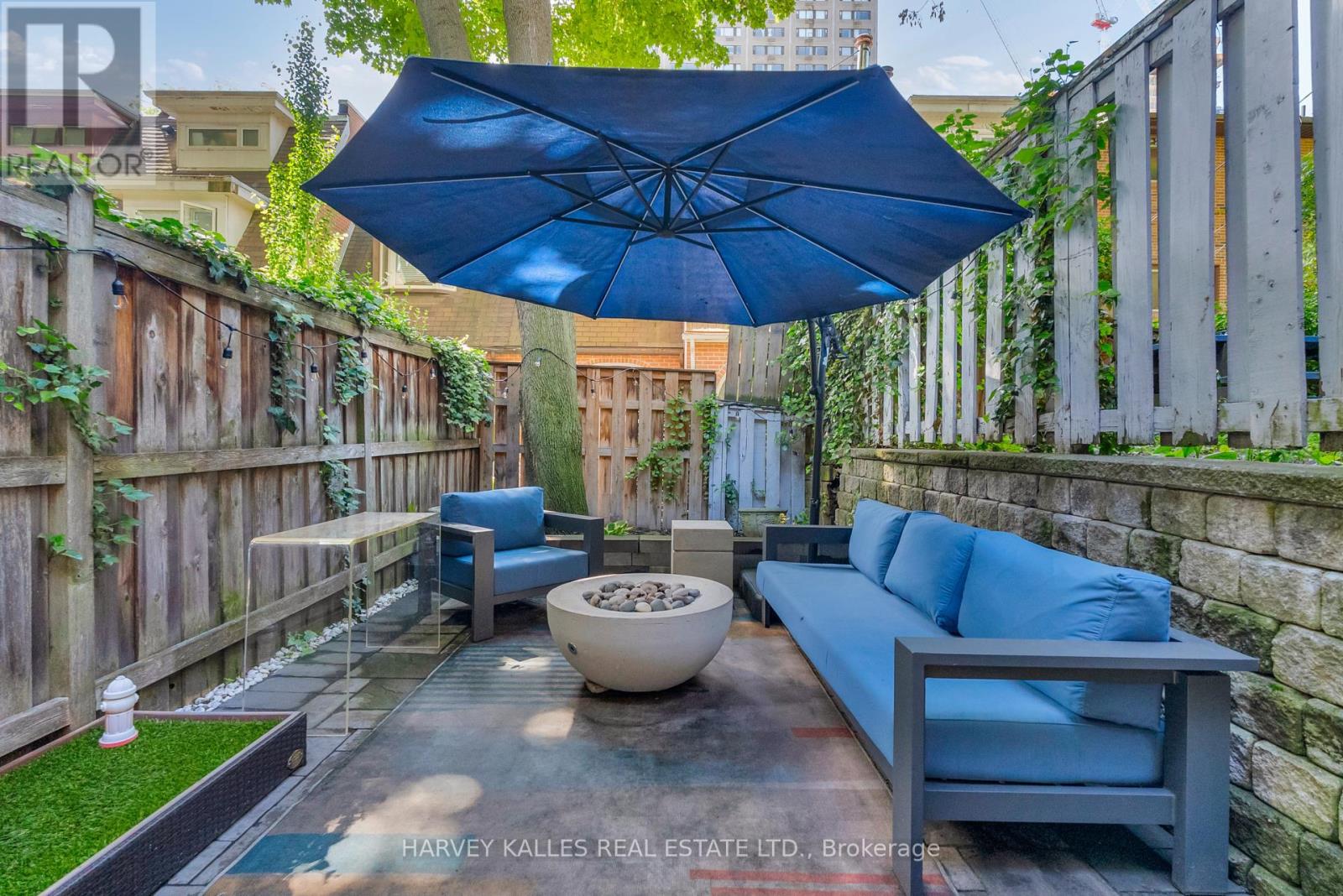 49 Granby Street, Toronto, Ontario M5B 1H8 - Photo 11 - C13813114