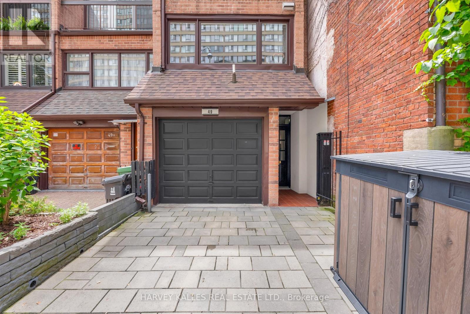 49 Granby Street, Toronto, Ontario M5B 1H8 - Photo 2 - C13813114