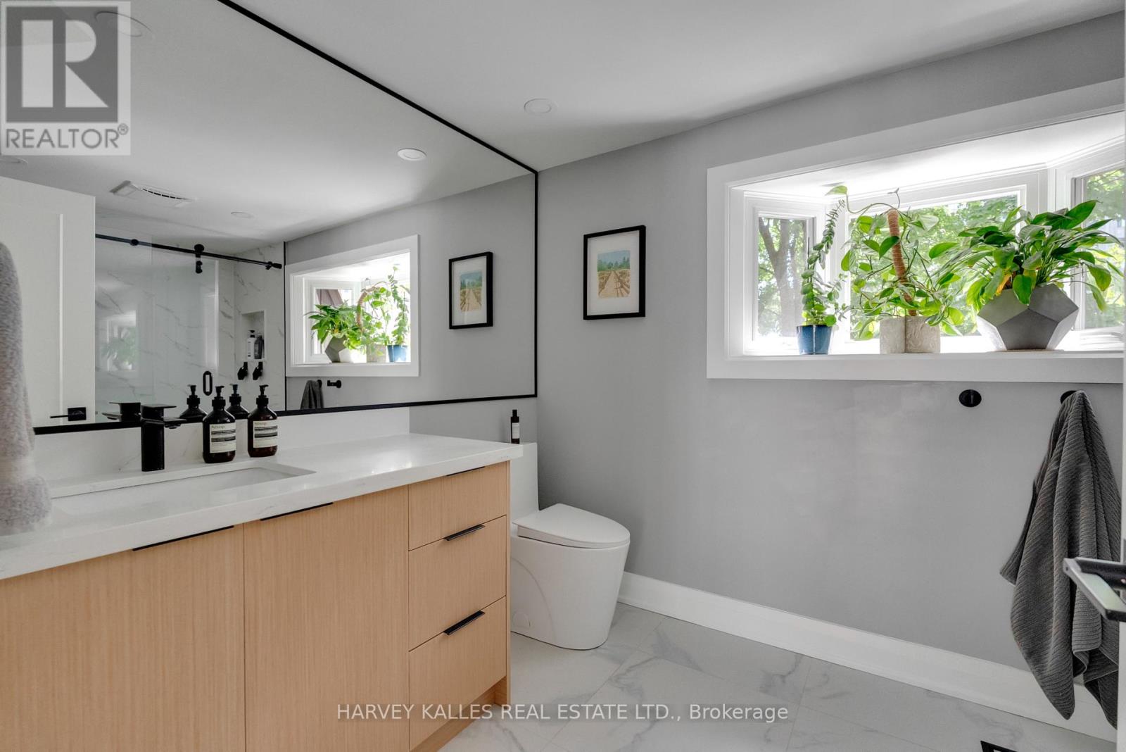 49 Granby Street, Toronto, Ontario M5B 1H8 - Photo 45 - C13813114