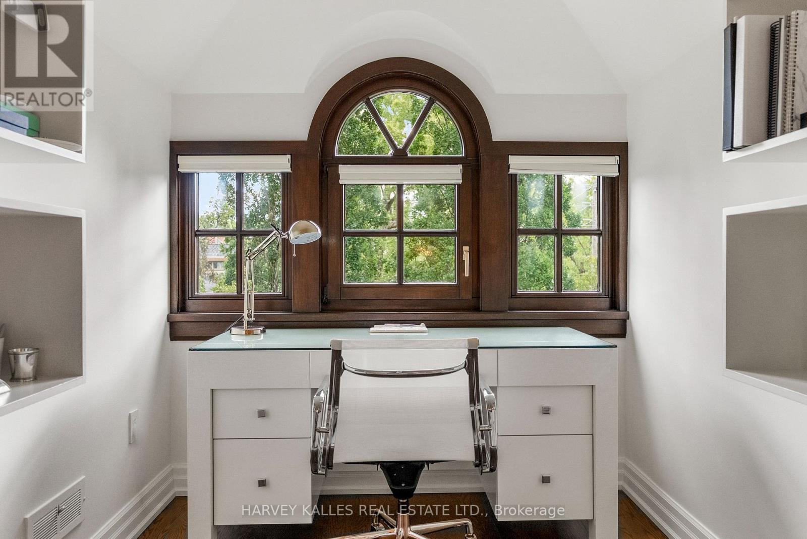 92 South Drive, Toronto, Ontario M4W 1R6 - Photo 28 - C13813766