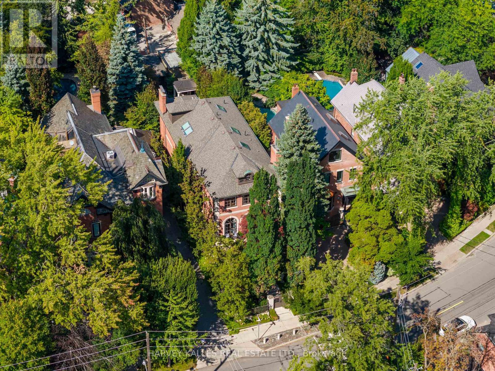 92 South Drive, Toronto, Ontario M4W 1R6 - Photo 42 - C13813766