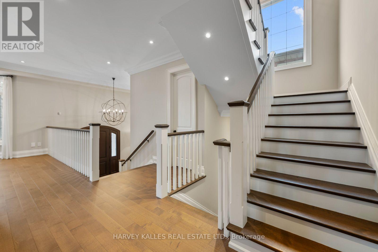 40 Sultana Avenue, Toronto, Ontario M6A 1T1 - Photo 22 - C13813886