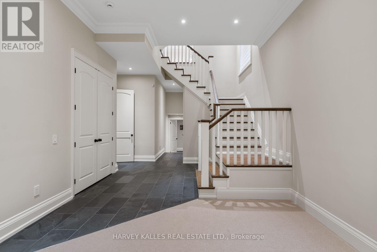 40 Sultana Avenue, Toronto, Ontario M6A 1T1 - Photo 35 - C13813886