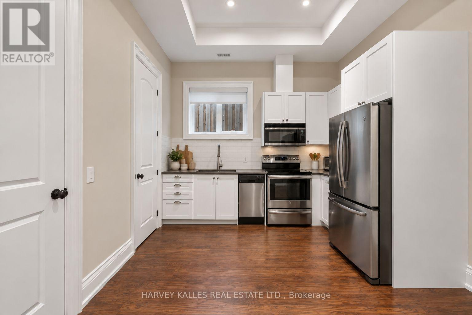 40 Sultana Avenue, Toronto, Ontario M6A 1T1 - Photo 39 - C13813886