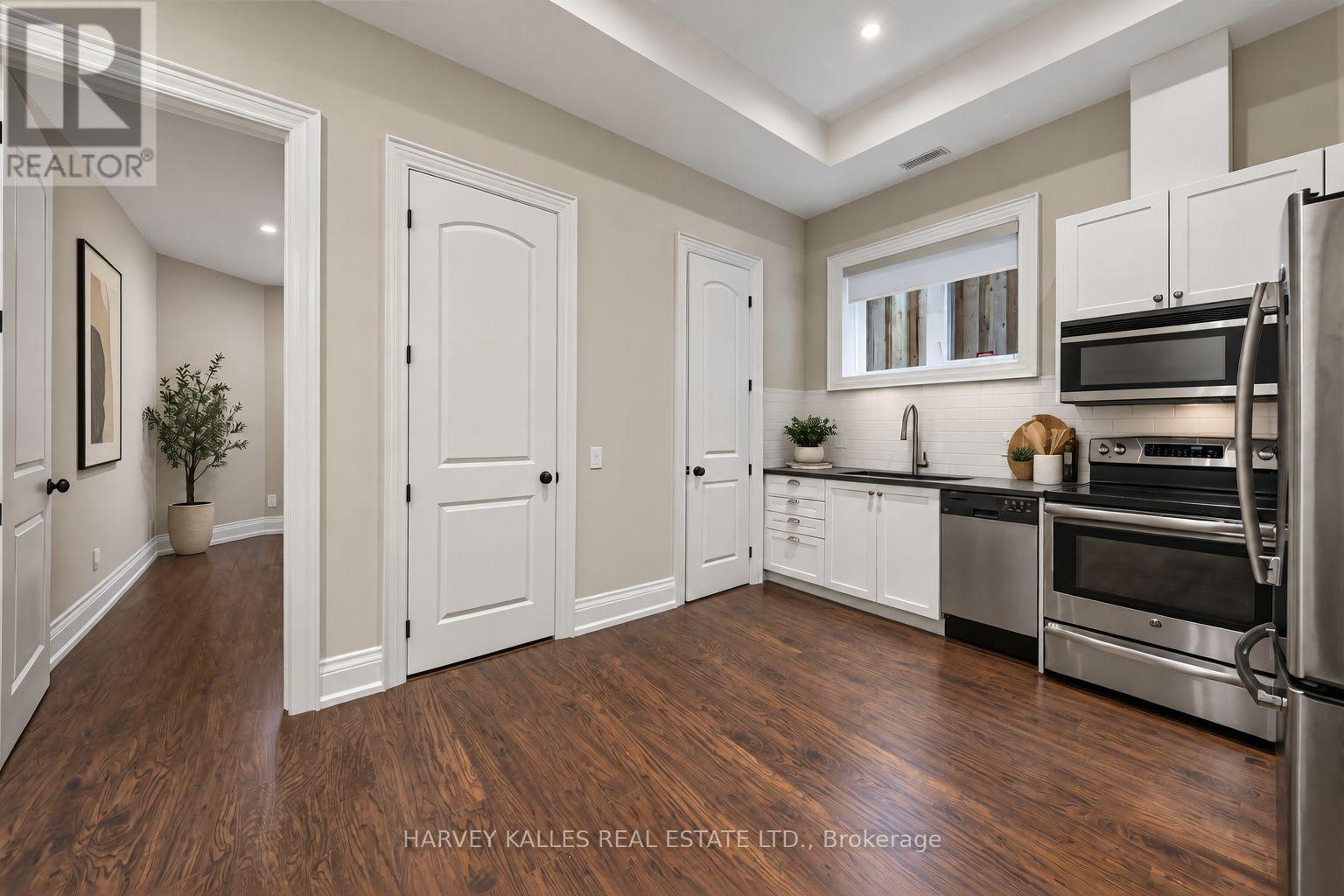 40 Sultana Avenue, Toronto, Ontario M6A 1T1 - Photo 40 - C13813886
